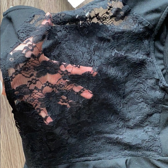 NWT Soprano Peplum Lace Back Bodycon Dress - Picture 5 of 7